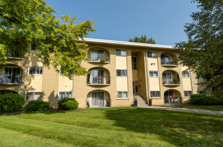 Apartment building exterior in Waterloo, Ontario
